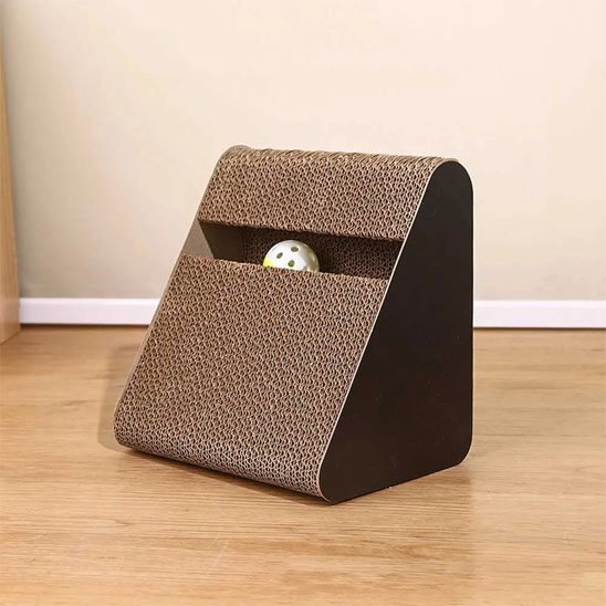 griffoir-chat-triangulaire-pratique