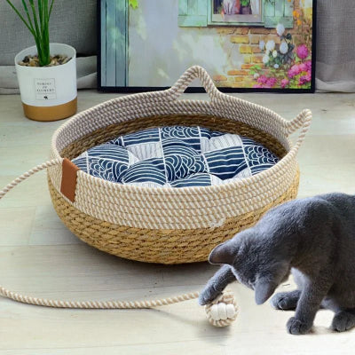panier-en-osier-pour-chat-avec-balle