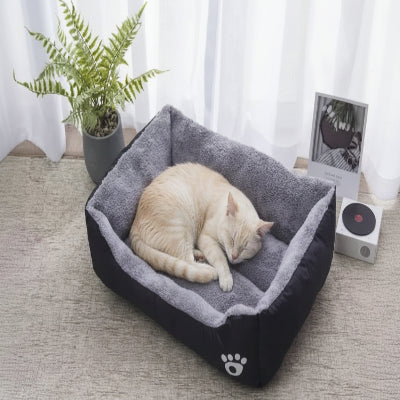 panier-pour-chat-moelleux-noir