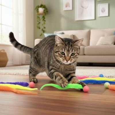 Chat attrapant le serpentin dansant - balle d’extrémité