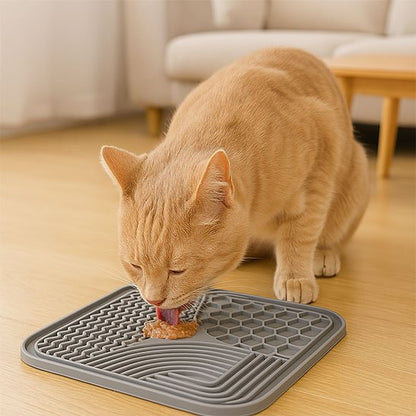 tapis-de-léchage-gris-carré-pratique
