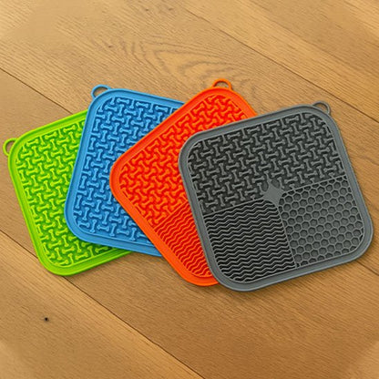 tapis-de-léchage-multi-couleurs-ergonomique