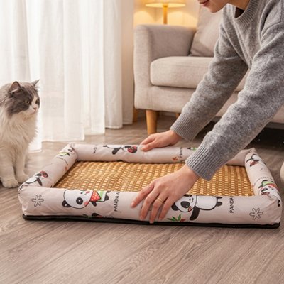 tapis-rafraichissant-chat-avec-contour-rembourré-panda