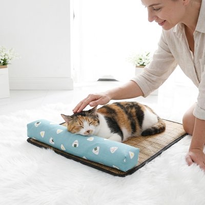 tapis-rafraichissant-chat-confortable-avec-coussin